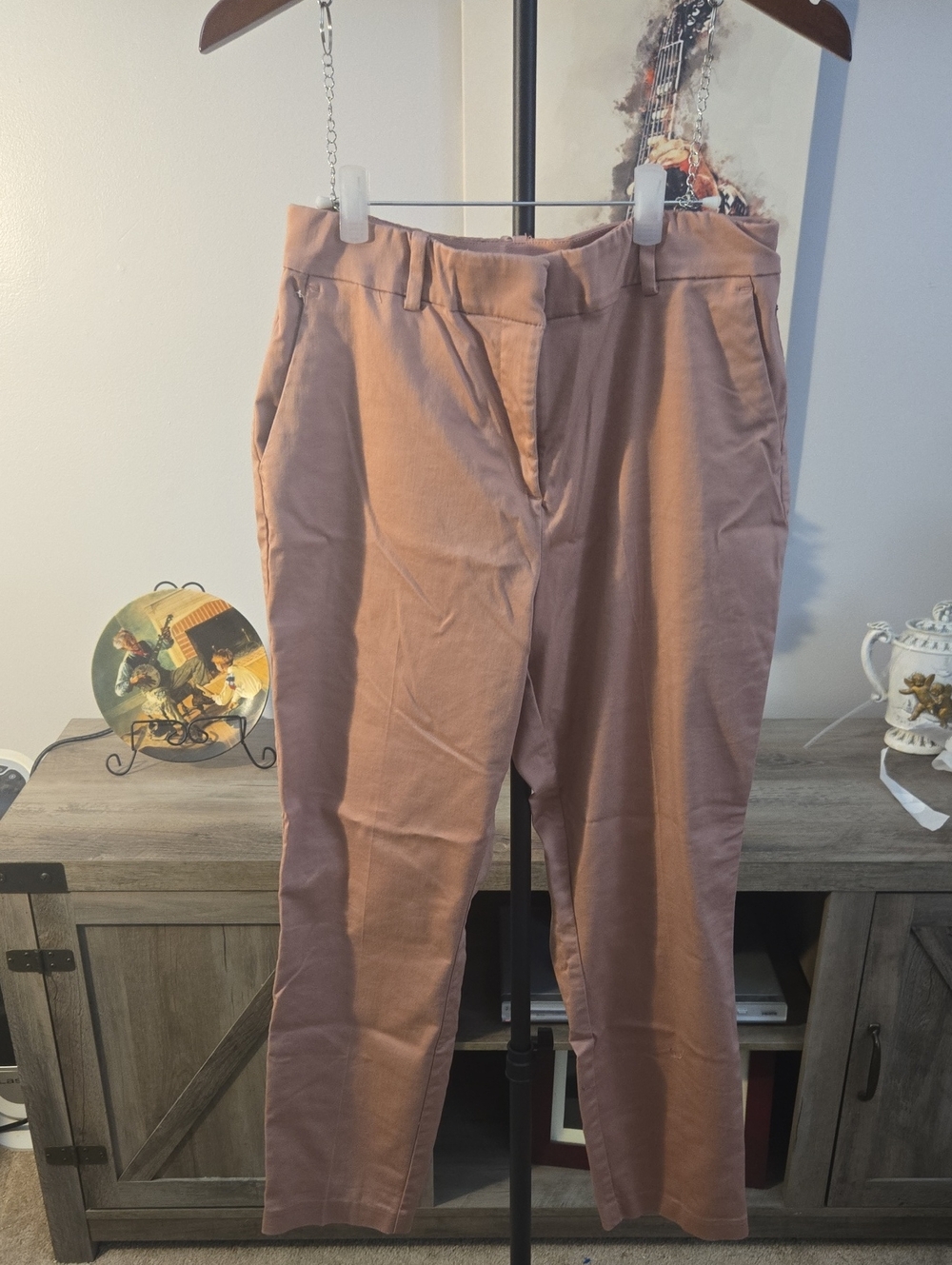 H&M Women's Chinos in Dusty Rose Pink